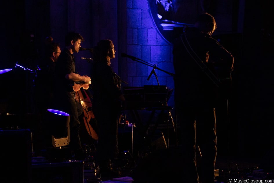 Seth Lakeman and band photographed from behind